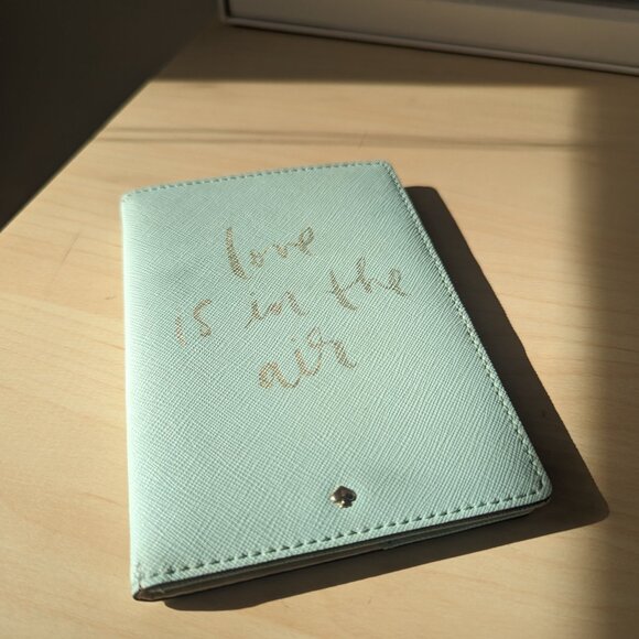 “Love is in the Air” Kate Spade Passport Holder - Picture 2 of 7